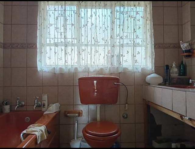 3 BEDROOM HOUSE FOR SALE IN STRUBENVALE